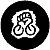 Kleine Button: protest button fietsvuist