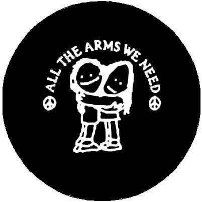 button All The Arms We Need (wit) | KleineButtons.nl